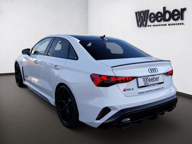 Audi RS3 Quattro S-Tronic Sedan