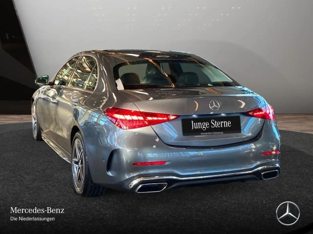 Mercedes-Benz C 200 AMG Line Sedan