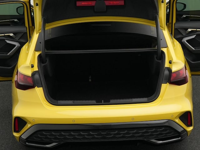 Audi A3 30 TFSI S-Line Sedan