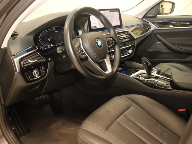 BMW 530 530e Touring