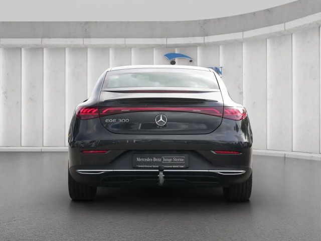 Mercedes-Benz EQE 300 Sedan