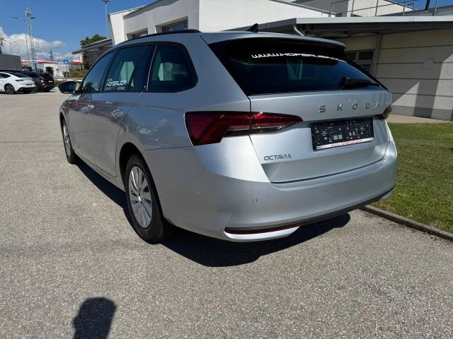 Skoda Octavia Essence TSI