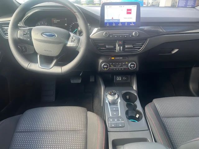 Ford Focus ST Line Wagon