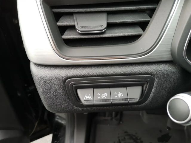 Renault Captur EDC Intens TCe 140