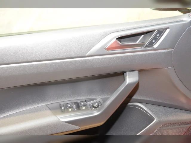 Volkswagen Taigo DSG R-Line