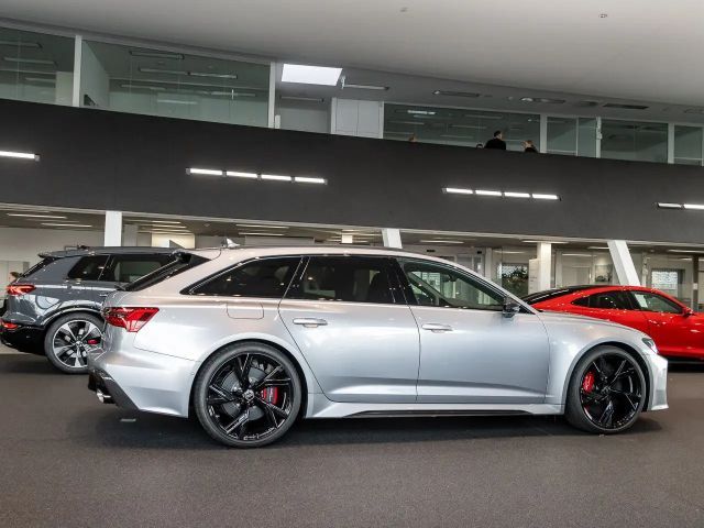 Audi RS6 4.0 TFSI Avant Quattro