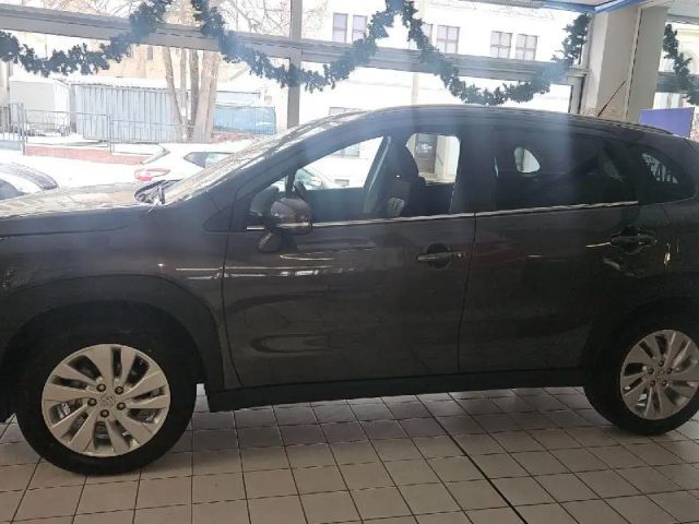 Suzuki S-Cross Hybrid