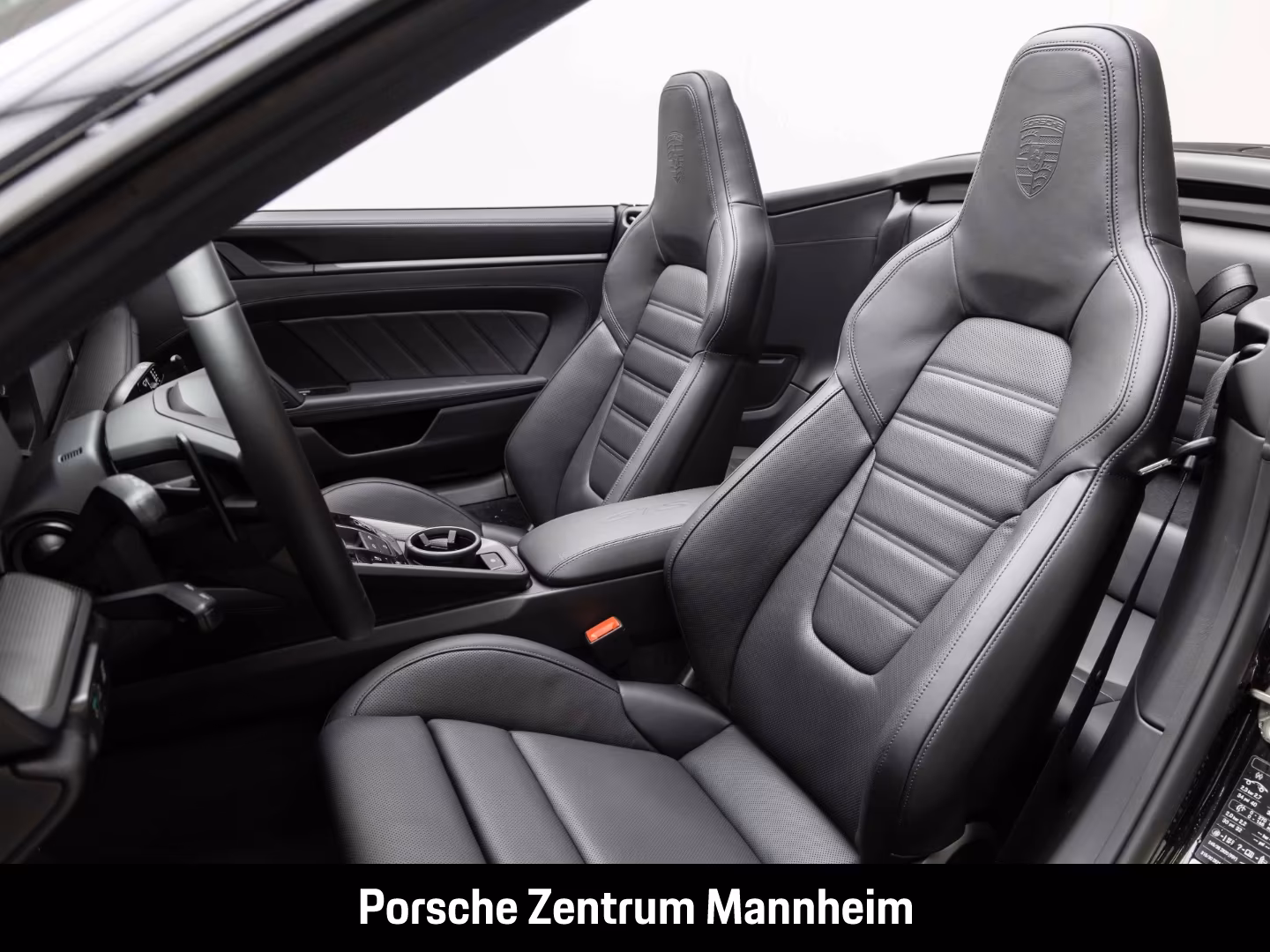 Porsche 911 992 Cabriolet Carrera GTS