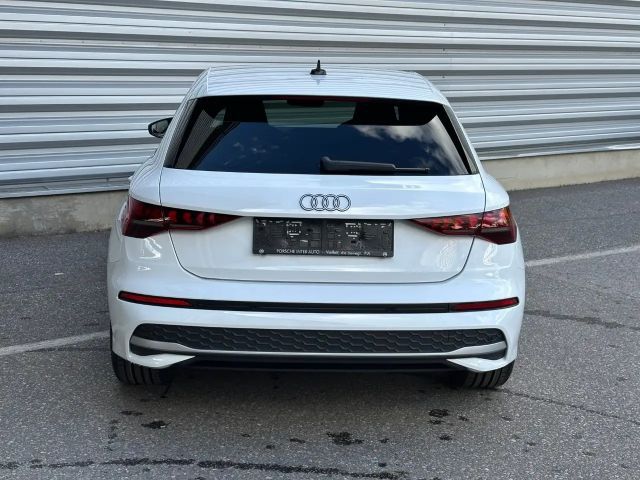 Audi A3 30 TFSI Sedan