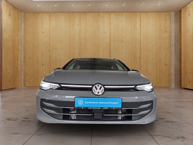 Volkswagen Golf 1.5 eTSI DSG Golf VIII Variant