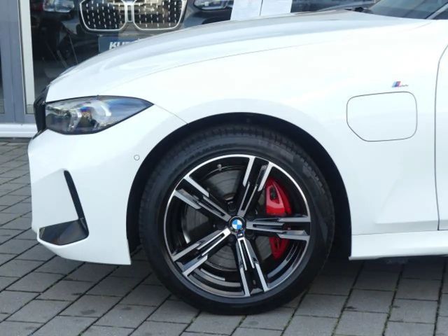 BMW 330 330e Touring xDrive