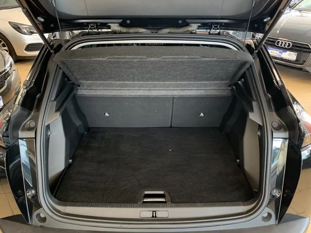 Peugeot E-2008 Allure Pack