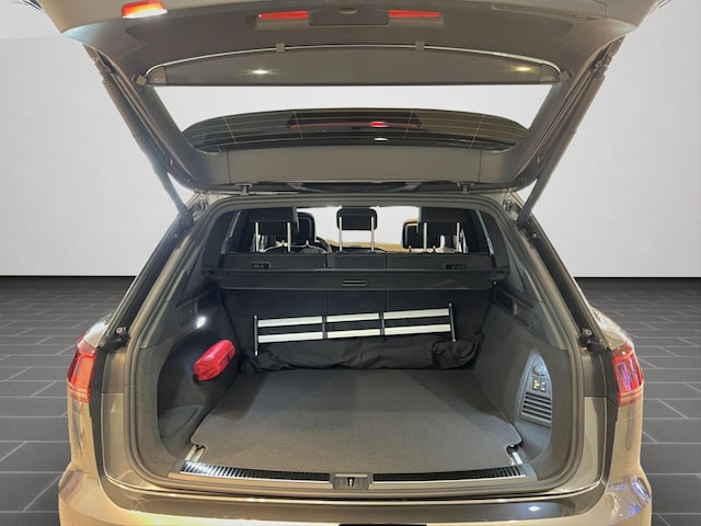 Volkswagen Touareg 4Motion R-Line