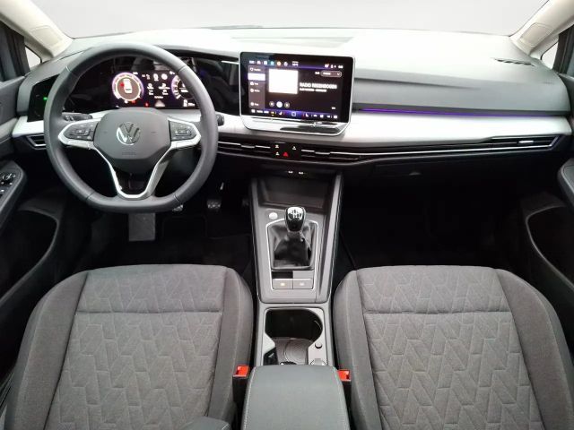 Volkswagen Golf Life Variant