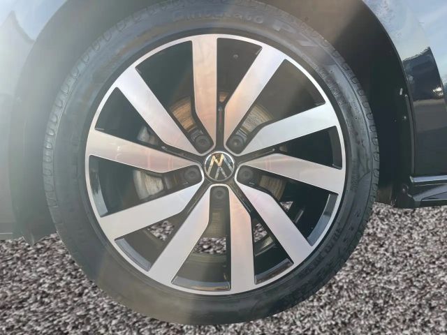 Volkswagen Touran DSG Highline R-Line