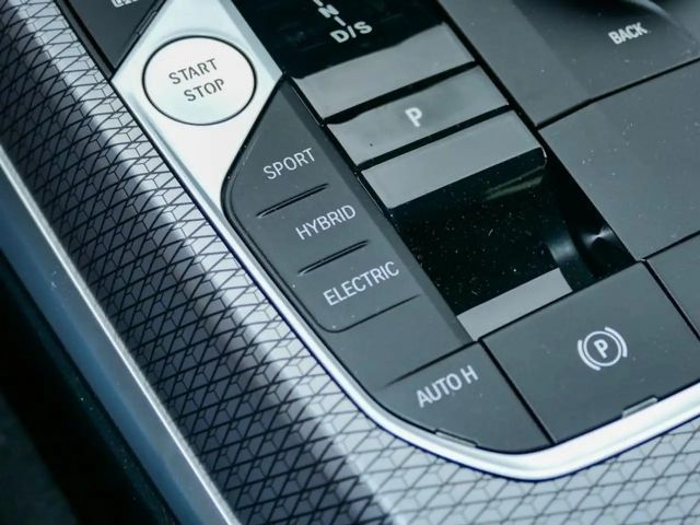 BMW 330 330e M-Sport Touring