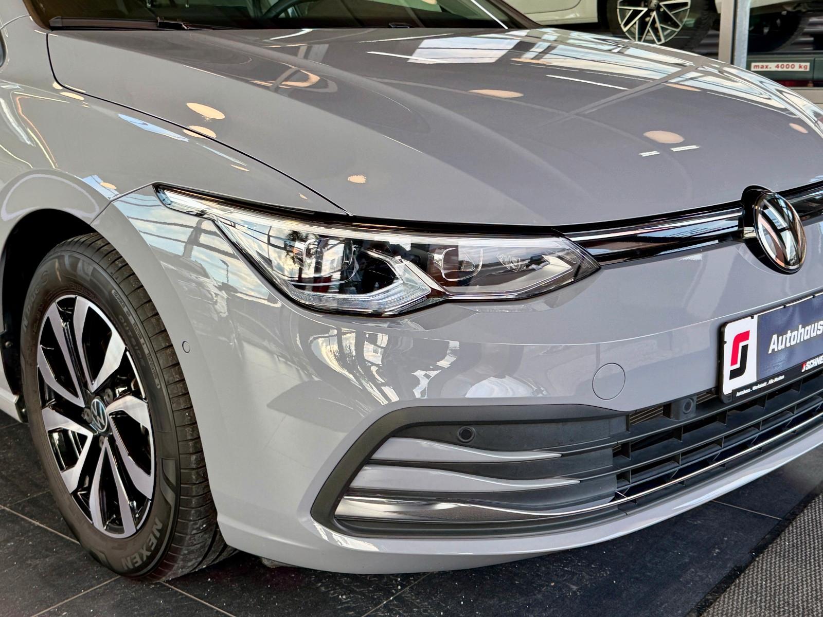 Volkswagen Golf 1.5 TSI Golf VIII Life