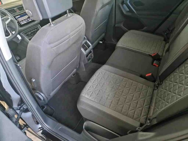 Volkswagen Tiguan AHK*NAVI*LED*RFK*PDC*17LM*ACC*GRA*AUT