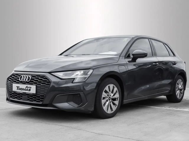 Audi A3 Hybride S-Tronic Sedan