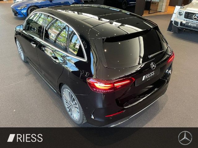 Mercedes-Benz B 220 4MATIC Sedan