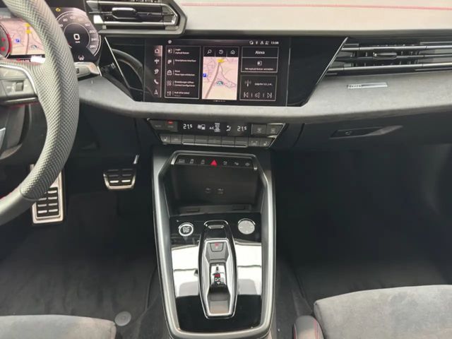 Audi A3 35 TFSI S-Line S-Tronic Sedan