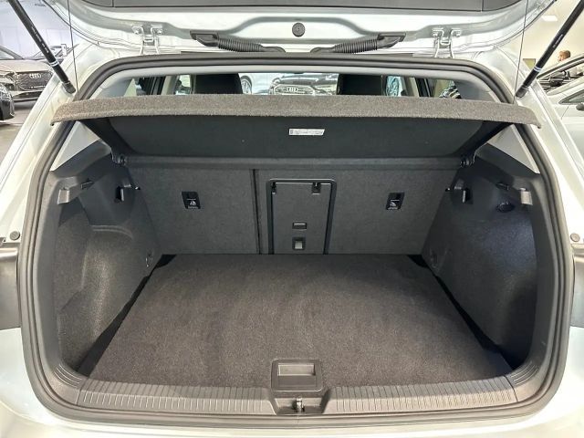 Volkswagen Golf 2.0 TDI DSG Golf VIII Life