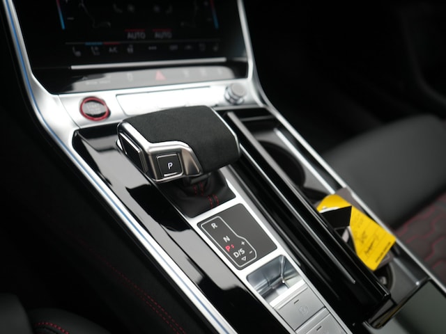 Audi A6 e-tron Avant Performance Quattro