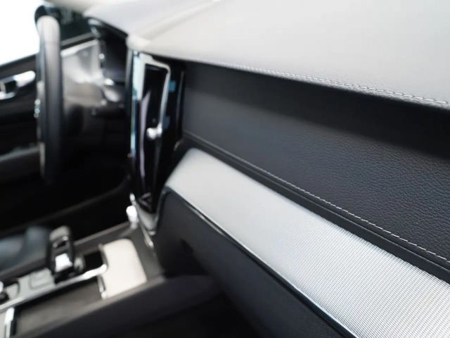 Volvo XC60 AWD Dark Ultimate