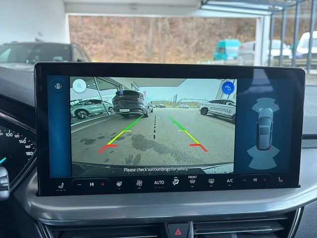 Ford Focus Titanium Wagon