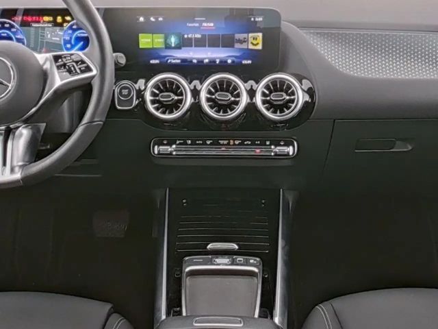 Mercedes-Benz EQA 300 4MATIC Progressive