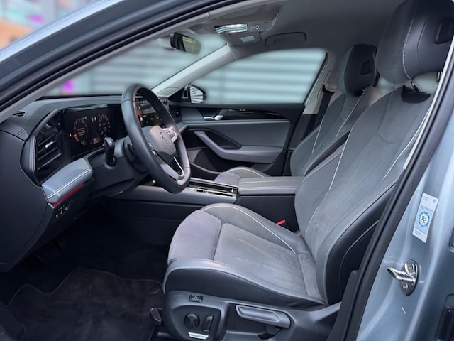 Volkswagen Passat 1.5 eTSI Business Variant