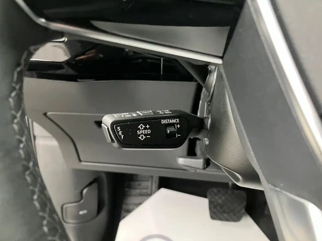 Audi Q8 e-tron 50 Business Quattro