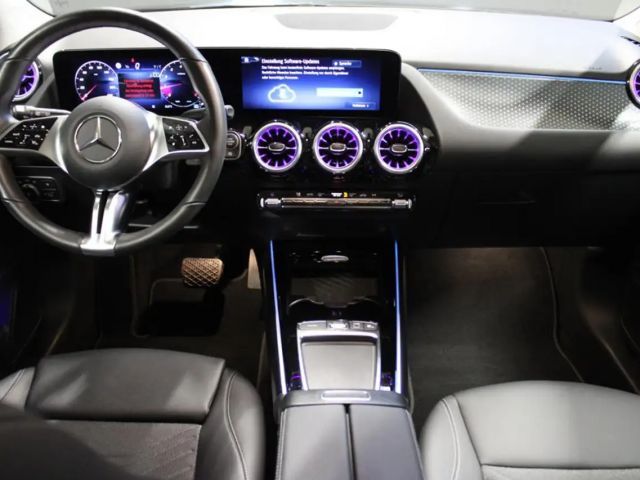 Mercedes-Benz GLA 200 Progressive