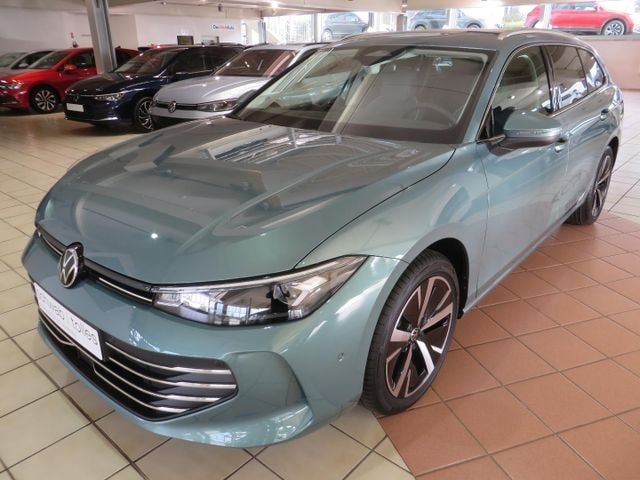 Volkswagen Passat 1.5 eTSI Business DSG