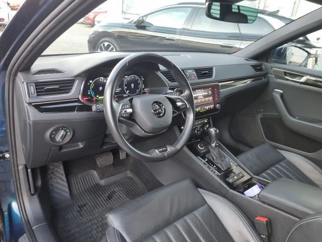 Skoda Superb Combi iV