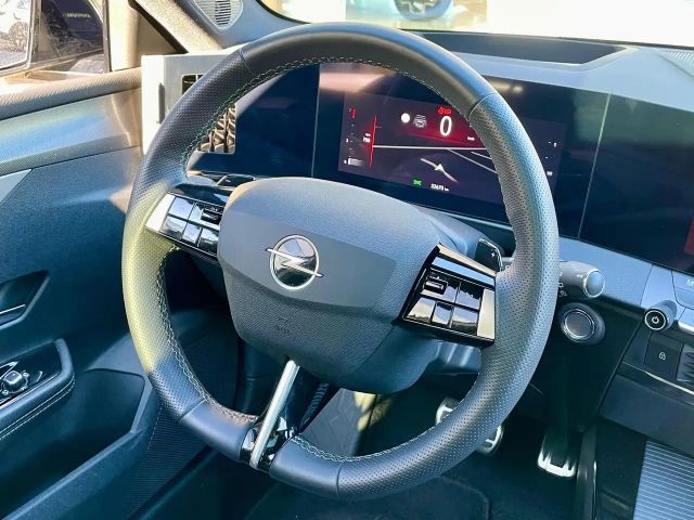 Opel Astra Sports Tourer Ultimate