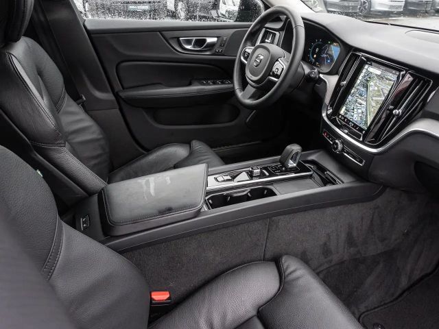 Volvo V60 Cross Country AWD Plus