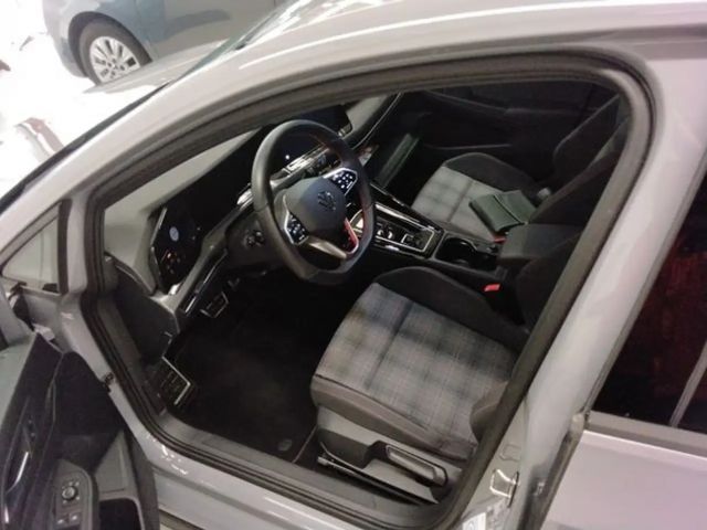 Volkswagen Golf 2.0 TSI GTI