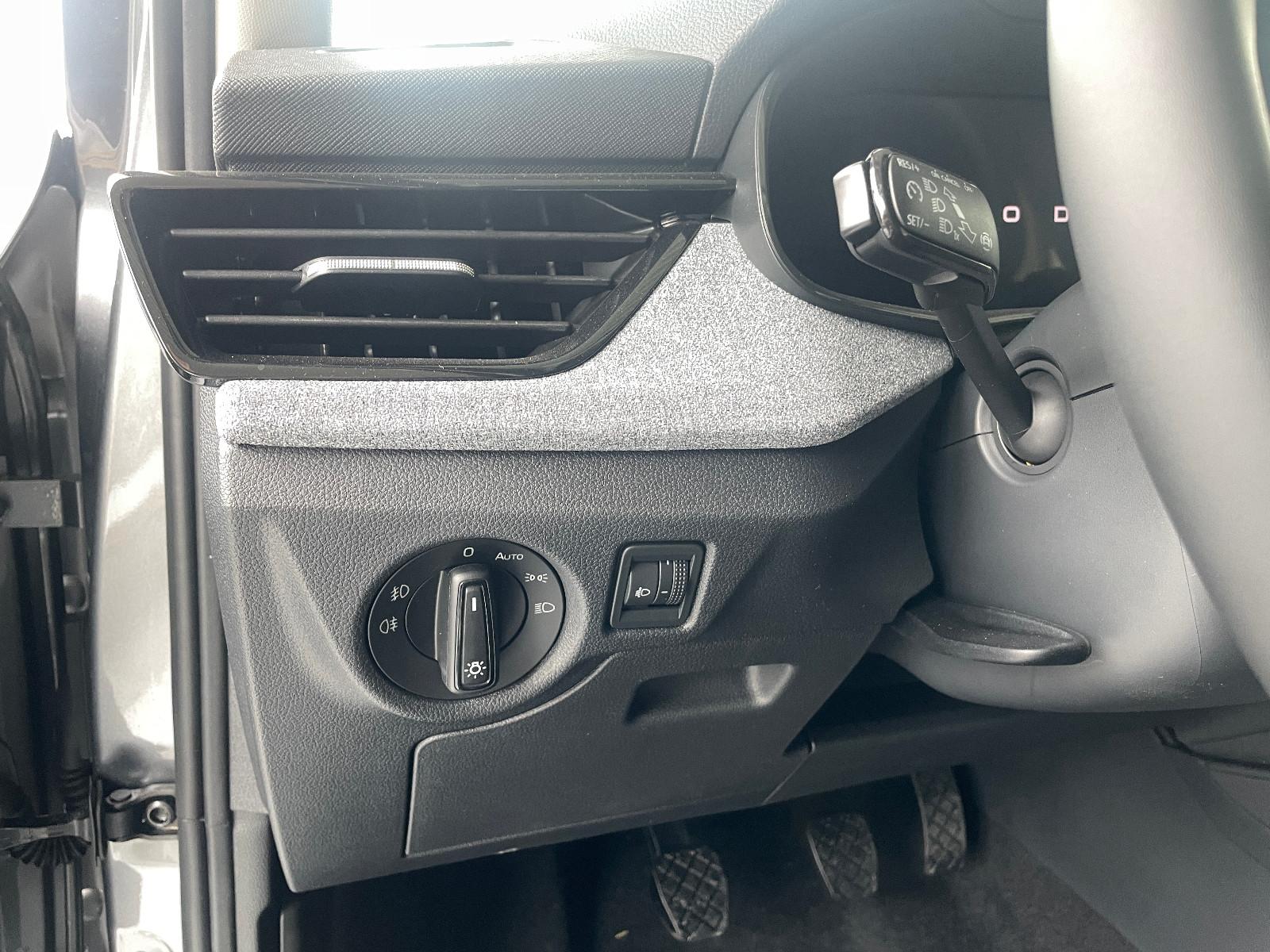 Skoda Scala 1,0 TSI "130 Jahre" AHK,SHZ,PDC,RFK,NSW,