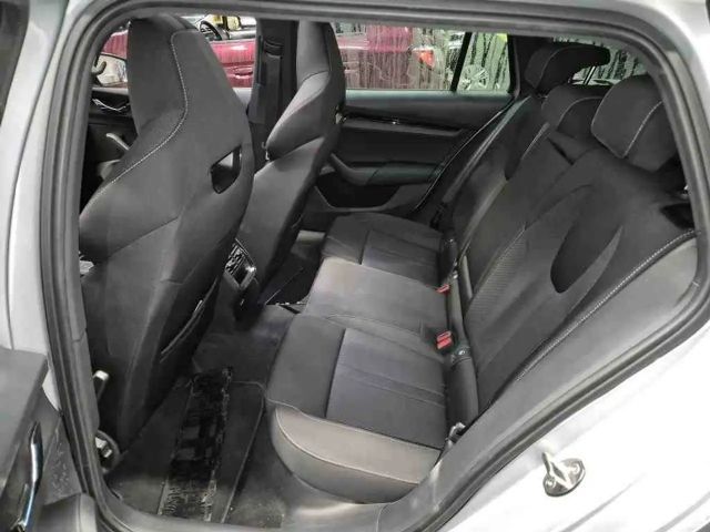 Skoda Octavia 2.0 TDI Combi Sportline