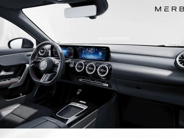Mercedes-Benz A 180 AMG Line