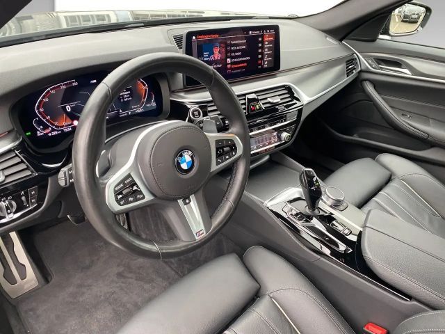 BMW 520 520d M-Sport Touring xDrive