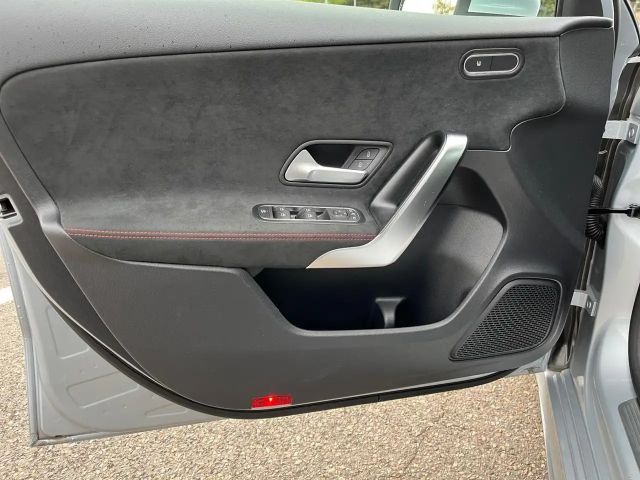 Mercedes-Benz A 200 AMG Line Guard