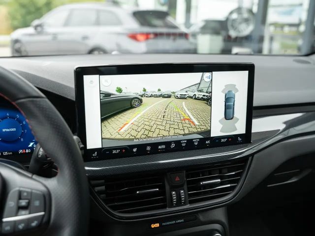 Ford Focus EcoBoost ST Line