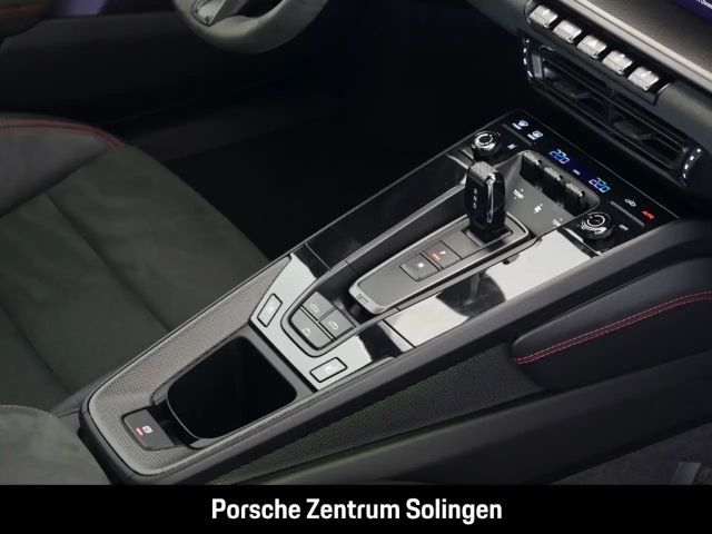 Porsche 992 Cabrio Carrera GTS