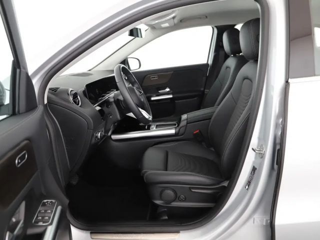 Mercedes-Benz GLA 200 Progressive