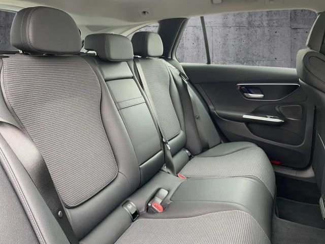 Mercedes-Benz C 180 AVANTGARDE Estate