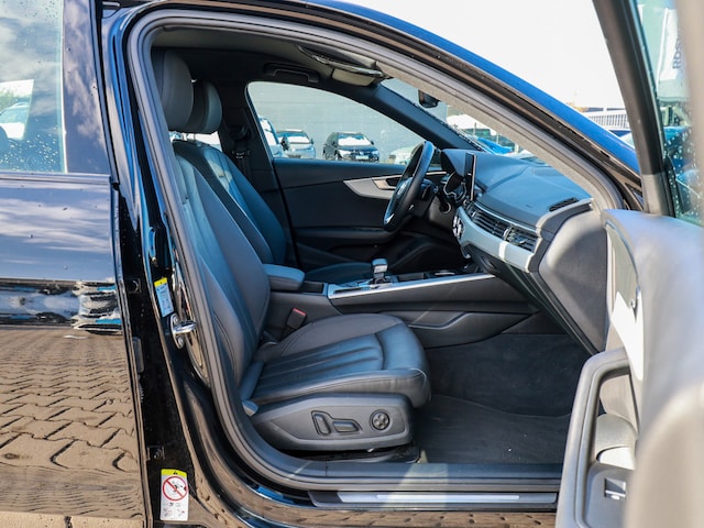Audi A4 35 TFSI Avant S-Tronic