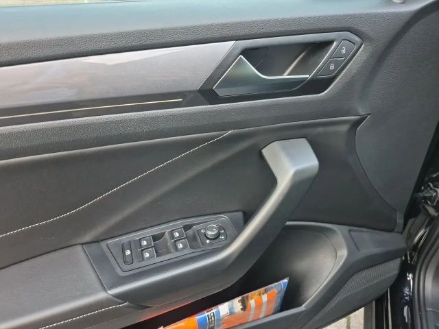 Volkswagen T-Roc DSG Style