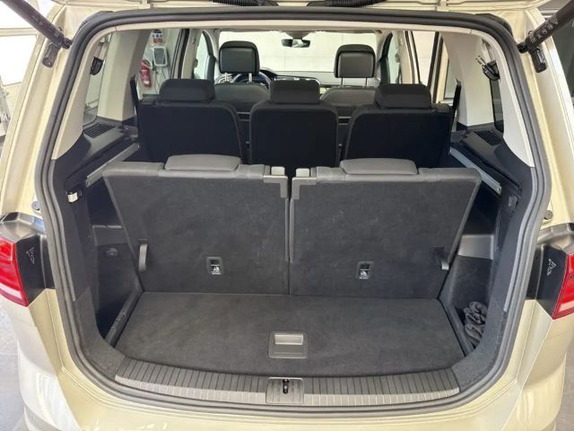 Volkswagen Touran DSG Highline